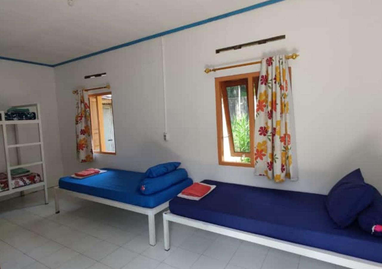 Genthong Homestay Магеланг Екстериор снимка