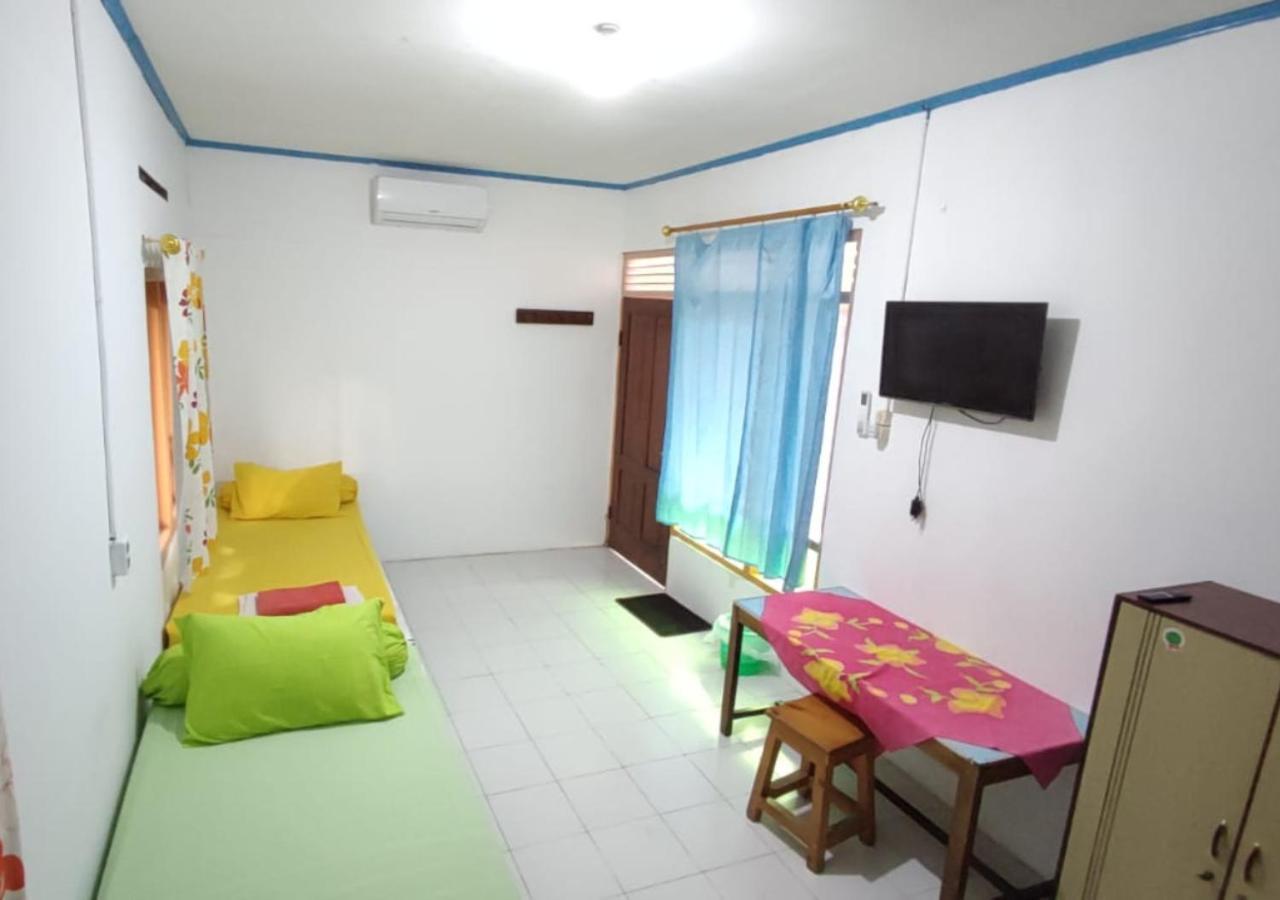 Genthong Homestay Магеланг Екстериор снимка