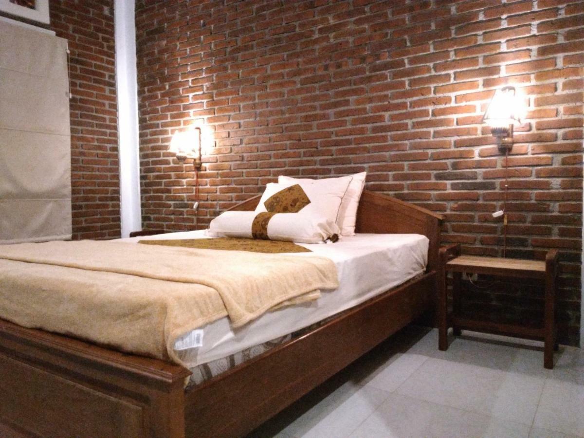 Genthong Homestay Магеланг Екстериор снимка
